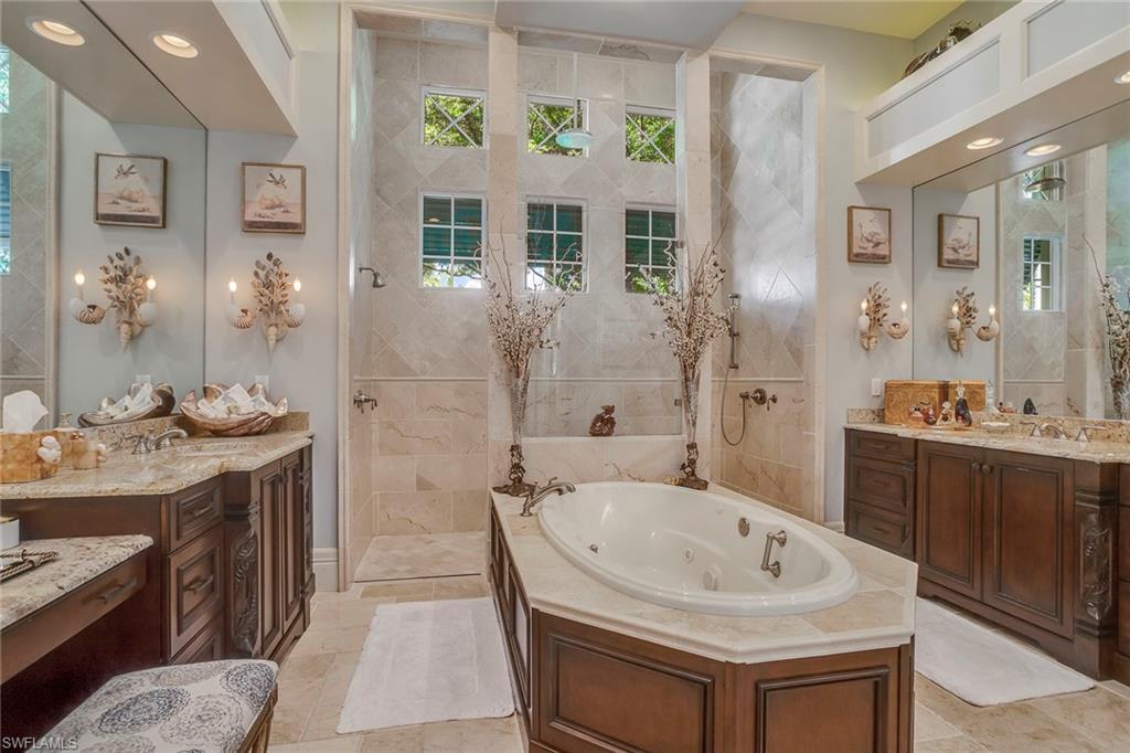 MOORINGS - Residential