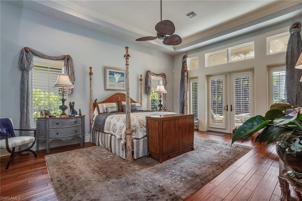 MOORINGS - Residential