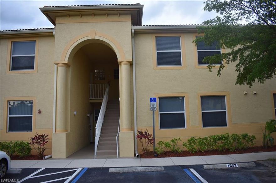 3/2 condo on second floor. Recently updated tile in living area and laminate in bedrooms.
Gated community with clubhouse and pool area.