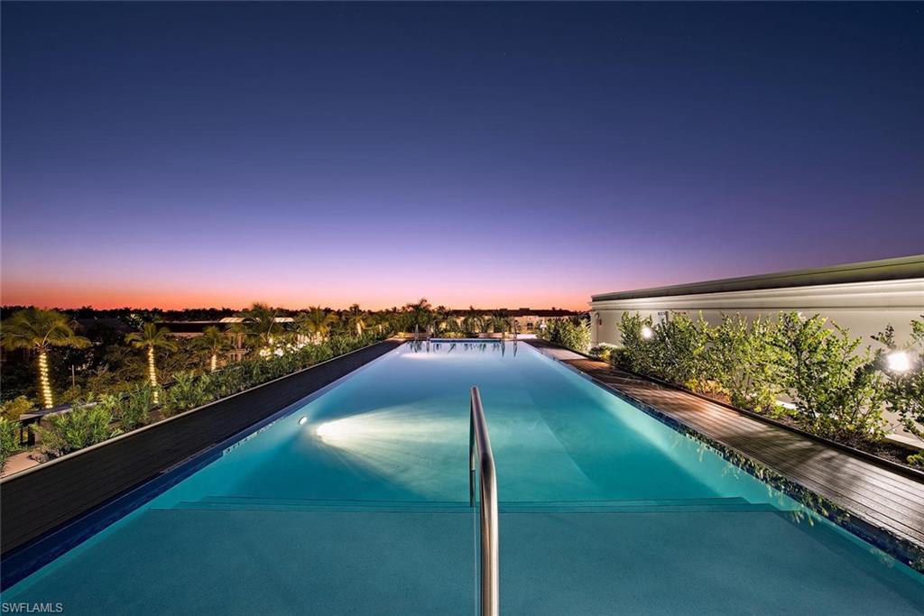 RESIDENCES AT 5TH & 5TH - Residential