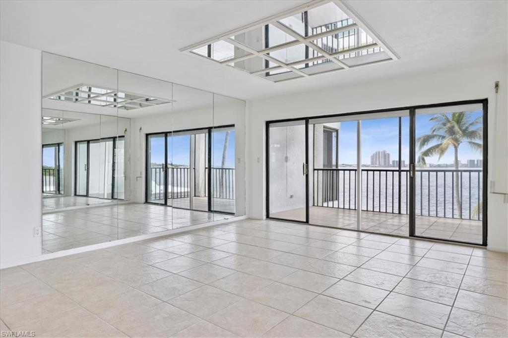 NORTH SHORE PLACE - Residential