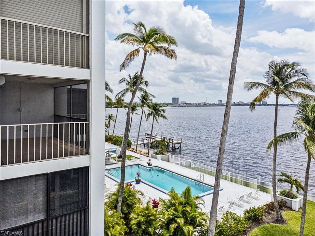 NORTH SHORE PLACE - Residential