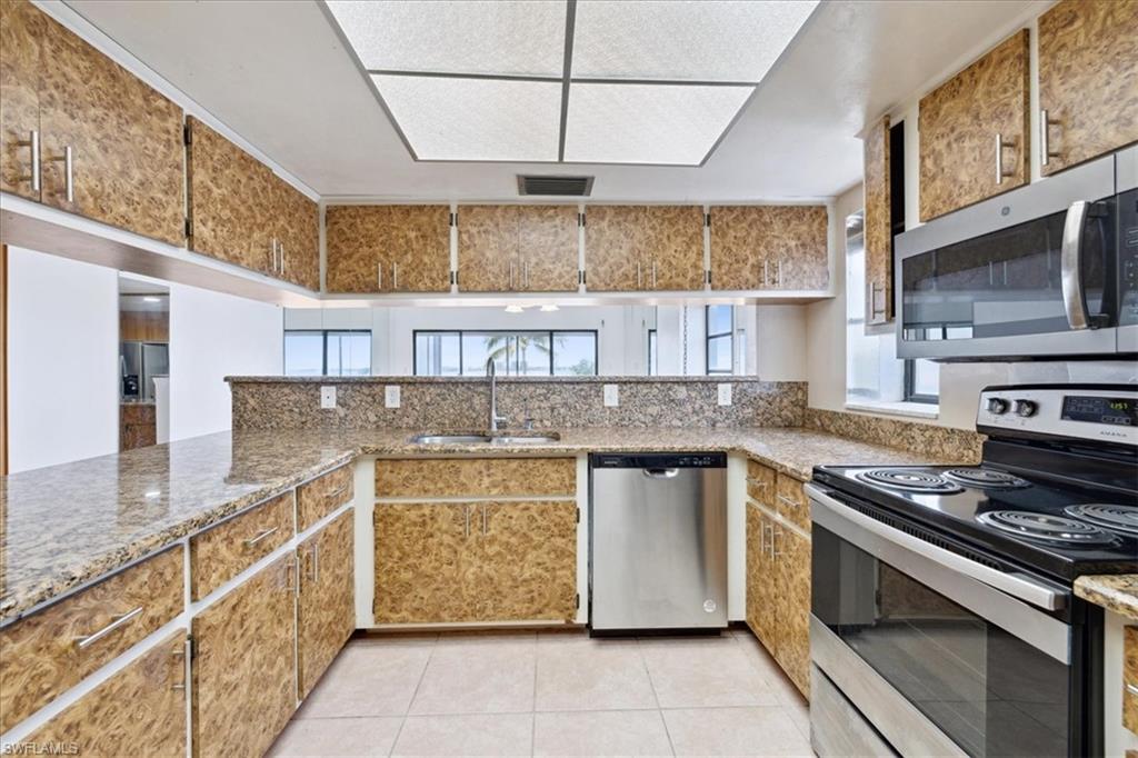 NORTH SHORE PLACE - Residential