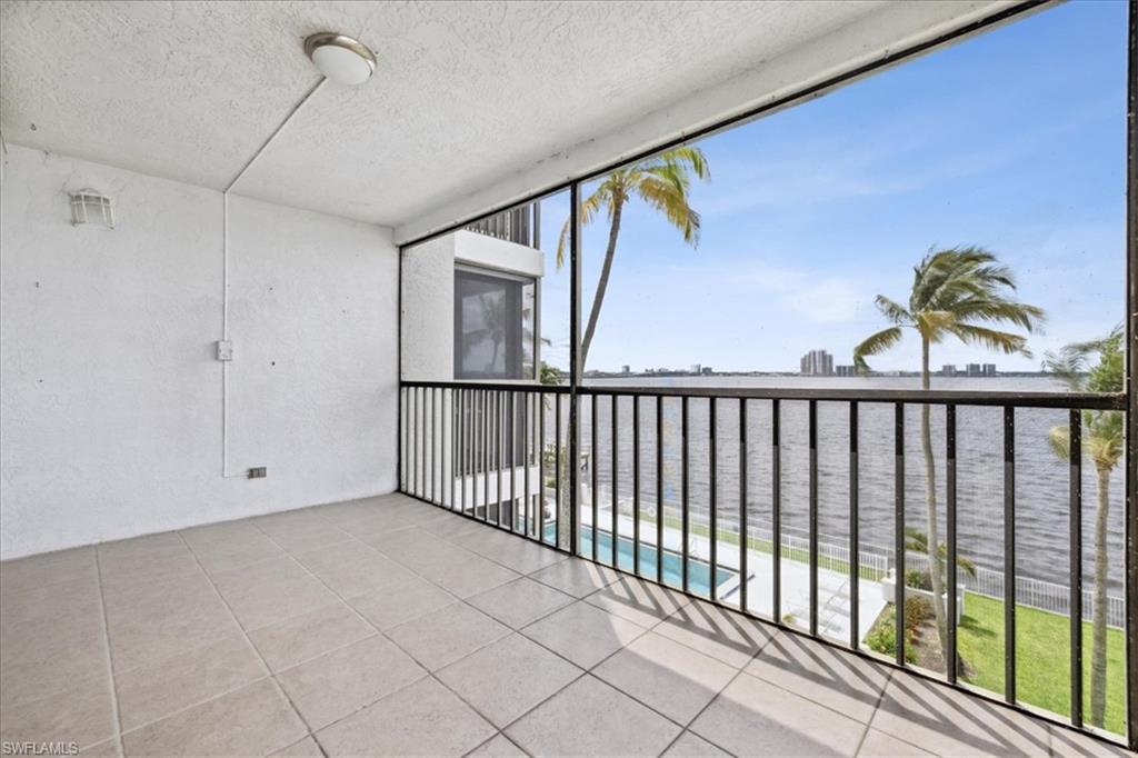 NORTH SHORE PLACE - Residential