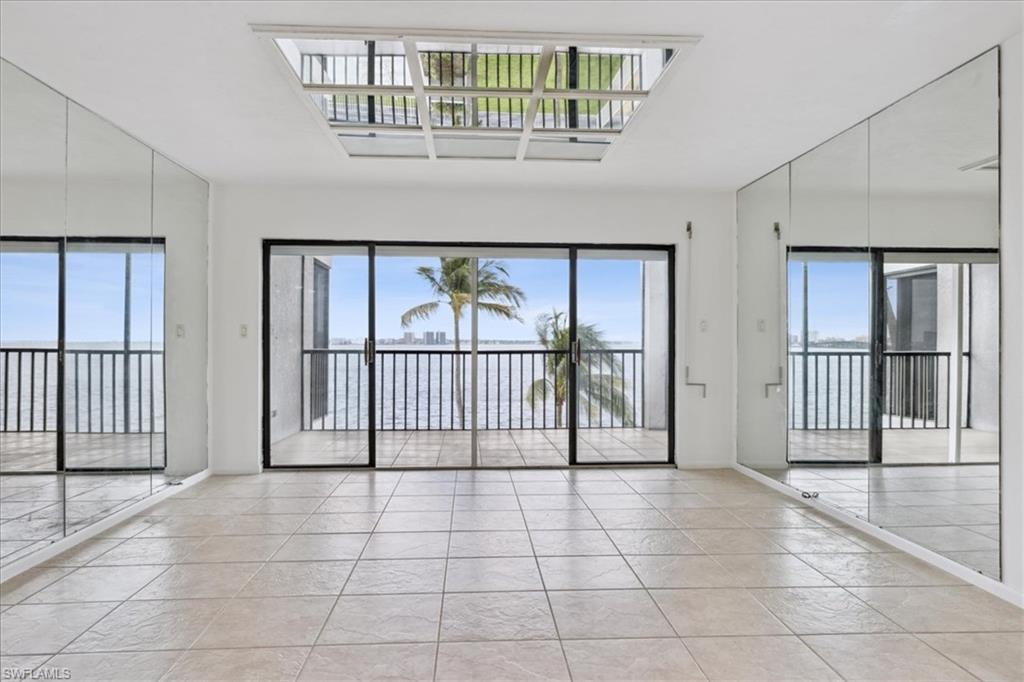 NORTH SHORE PLACE - Residential