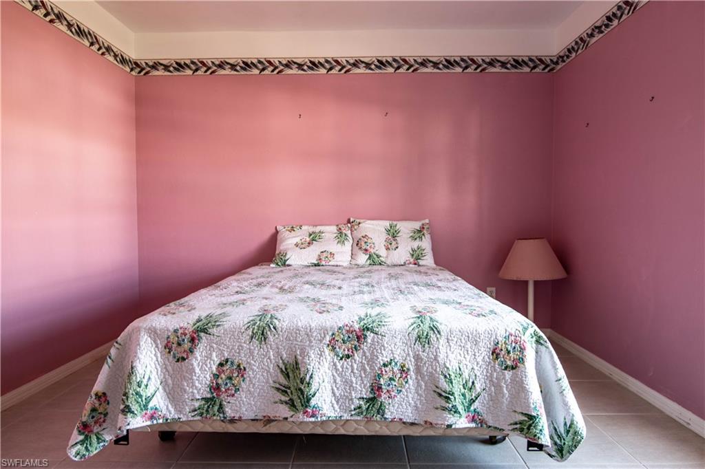 SABAL SPRINGS GOLF AND RACQUET CLUB - Residential