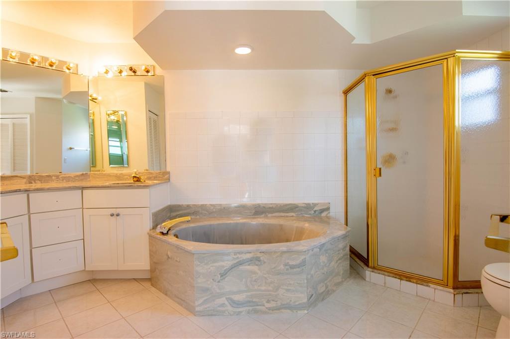 SABAL SPRINGS GOLF AND RACQUET CLUB - Residential