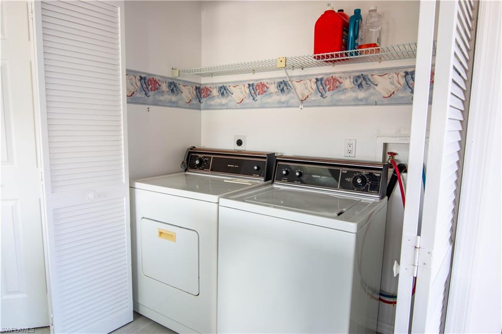 SABAL SPRINGS GOLF AND RACQUET CLUB - Residential