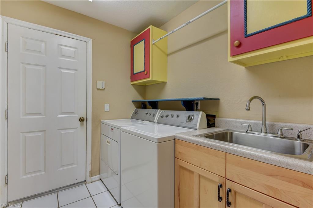 EAGLE LAKE ESTATES REPLAT - Residential