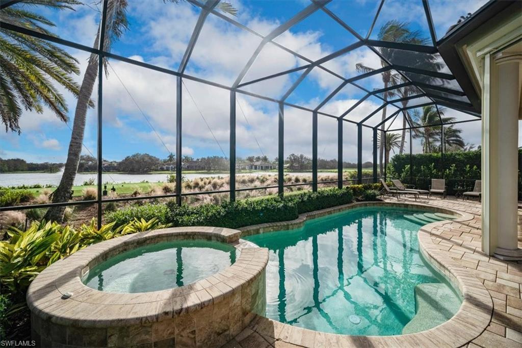 28614 La Caille DR