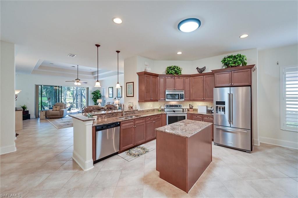 MOORGATE POINT - Residential