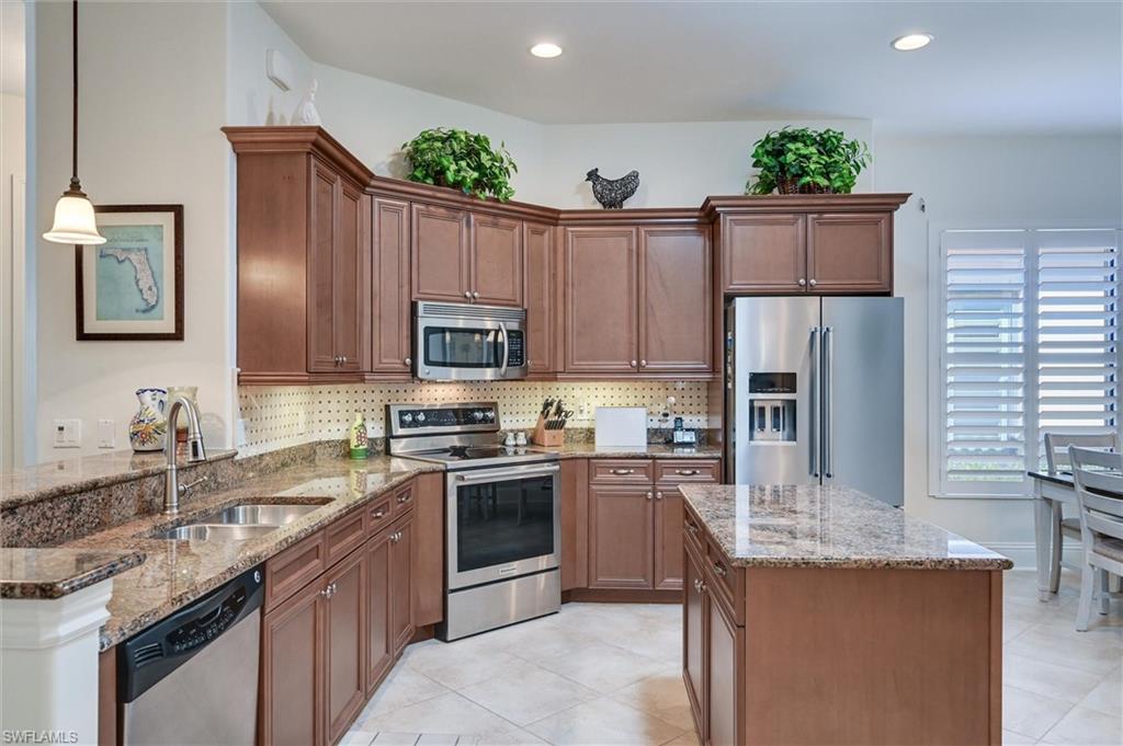 MOORGATE POINT - Residential