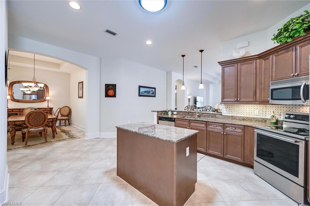 MOORGATE POINT - Residential