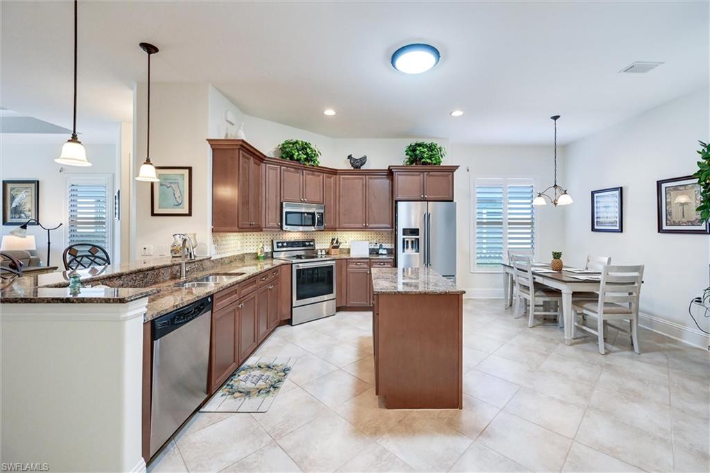 MOORGATE POINT - Residential