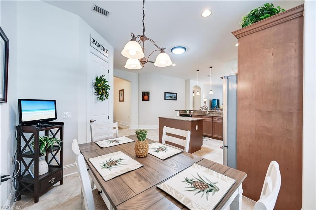 MOORGATE POINT - Residential