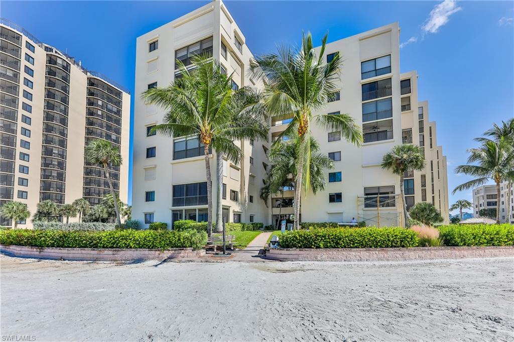 SANDARAC CONDO - Residential