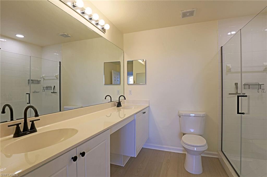 ENCLAVE - Residential Lease