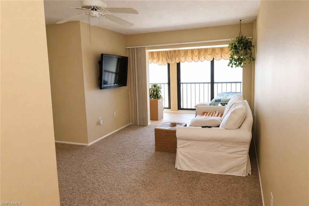 SEVEN LAKES - Residential