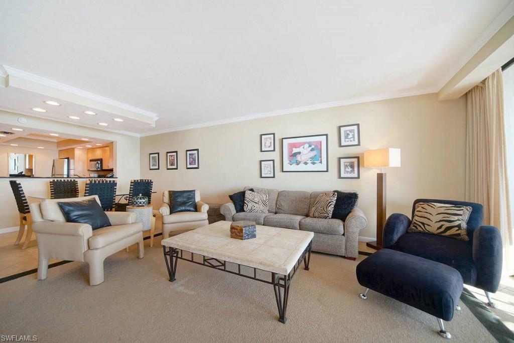 CAPER BEACH CLUB - Residential