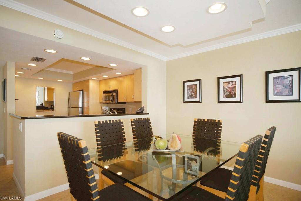 CAPER BEACH CLUB - Residential