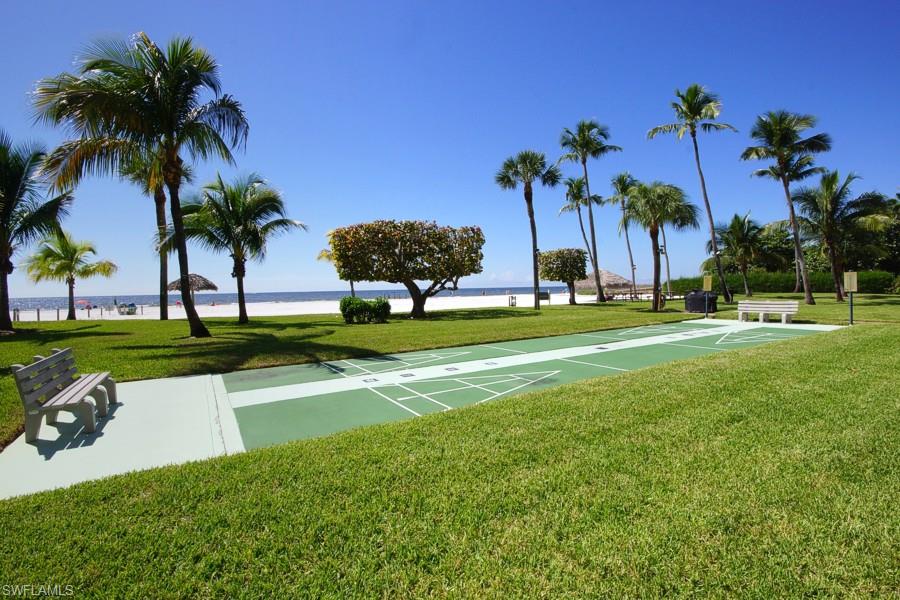 CAPER BEACH CLUB - Residential