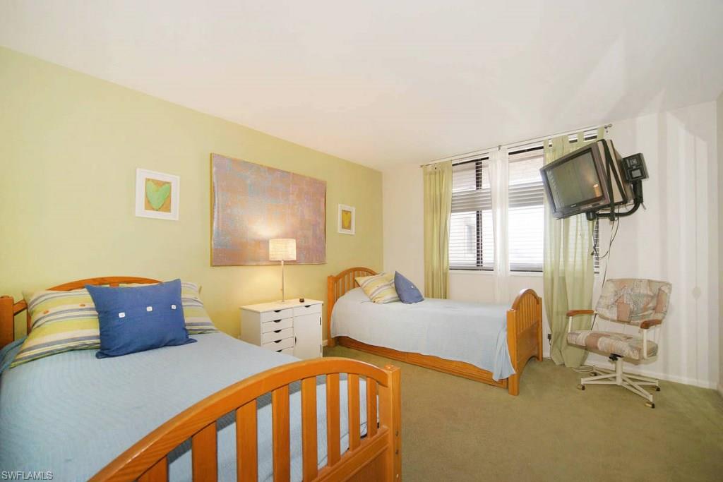 CAPER BEACH CLUB - Residential