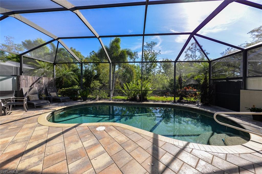 PINEVIEW - Residential