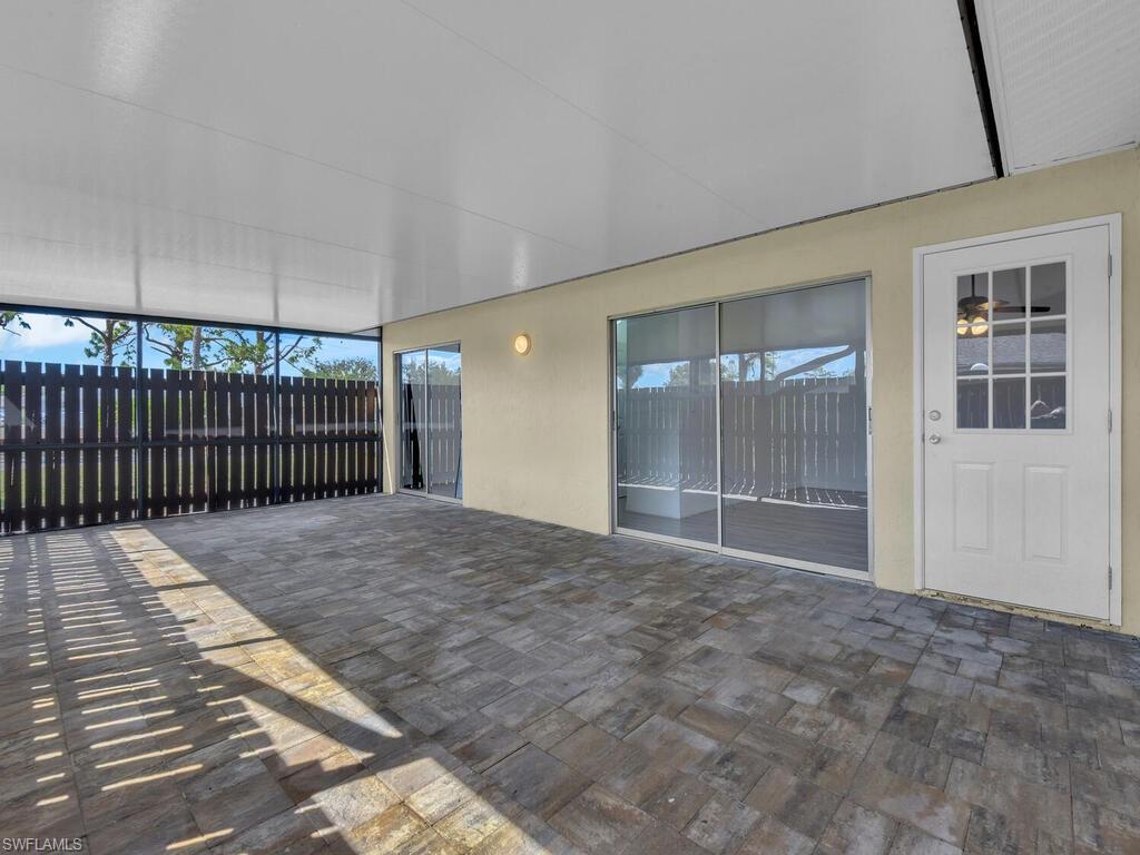 FOXMOOR LAKES - Residential