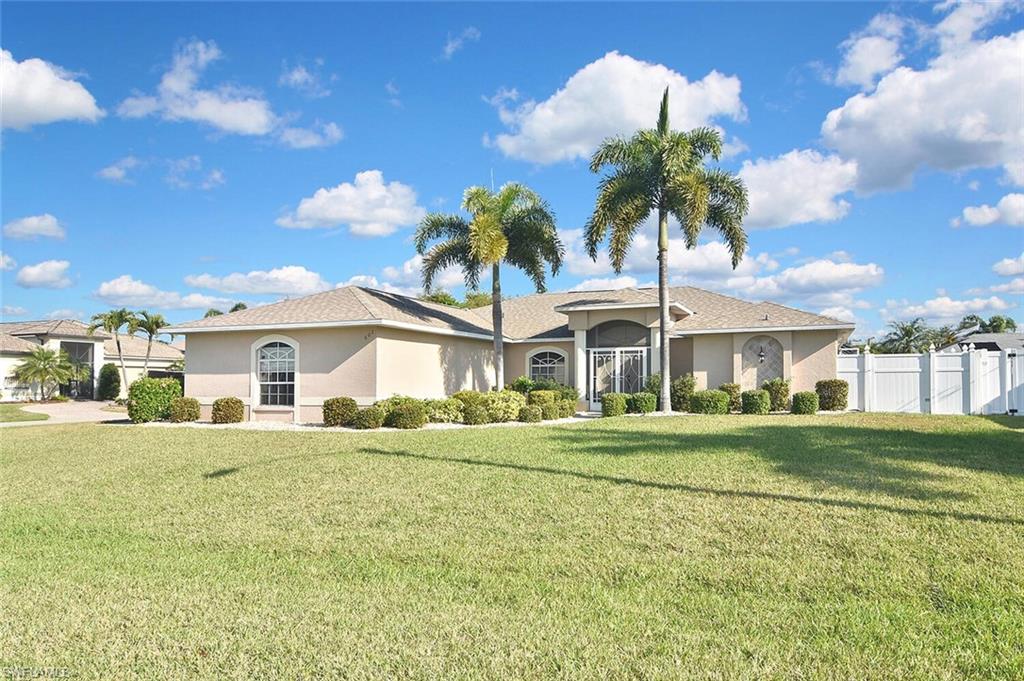 CAPE CORAL - Residential