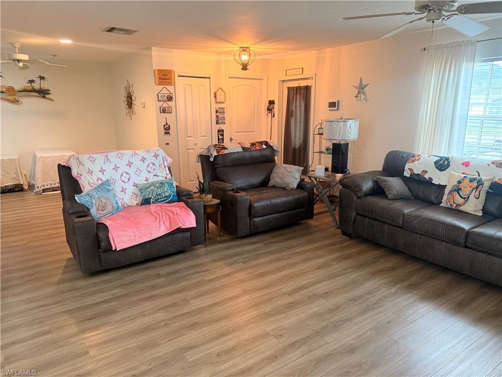 BERTS BAYSHORE MANOR - Residential
