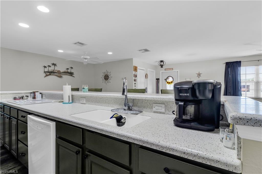 BERTS BAYSHORE MANOR - Residential