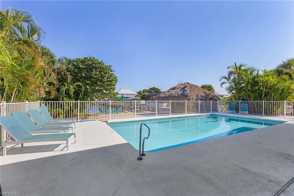 KNIGHTS BOKEELIA ISLE - Residential