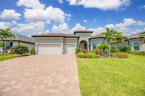 A home in NAPLES