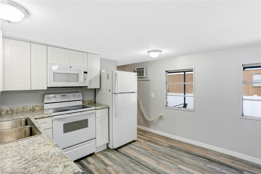 LEITNER CREEK MANOR - Residential