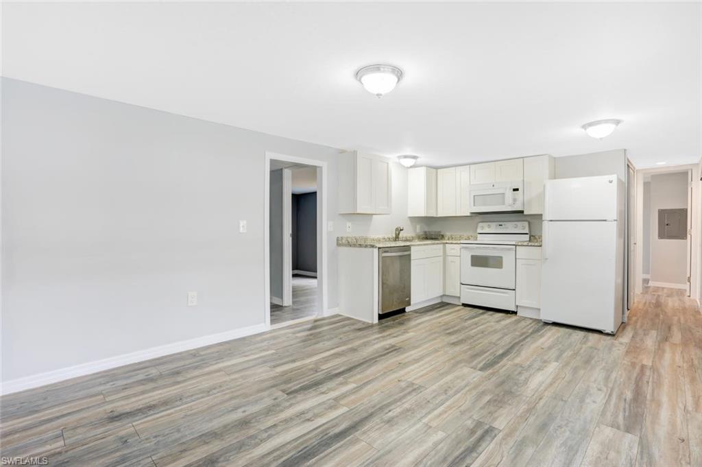 LEITNER CREEK MANOR - Residential