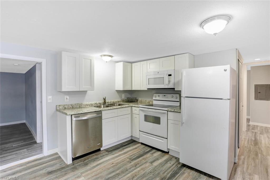 LEITNER CREEK MANOR - Residential