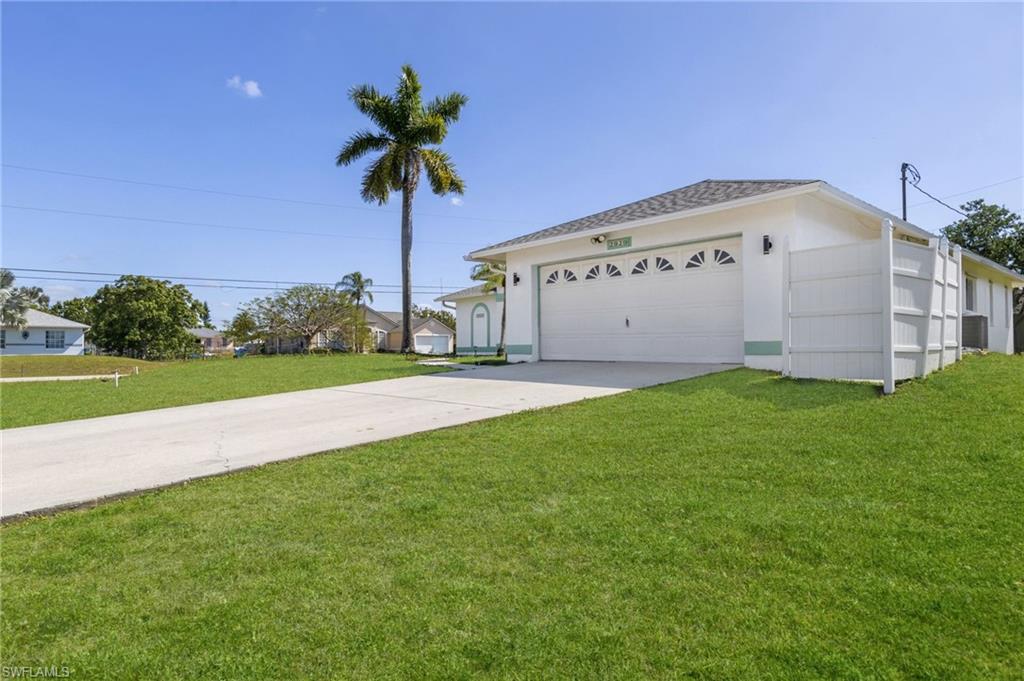 CAPE CORAL - Residential