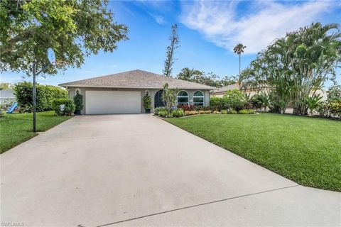 9798 Oxford ST NAPLES FL 34109