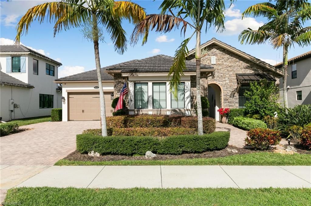 Photo of 9323 Glenforest DR, NAPLES, FL 34120 (MLS # 225084313)