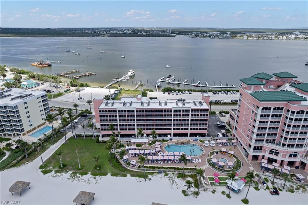 SANIBEL VIEW VILLAS - Residential