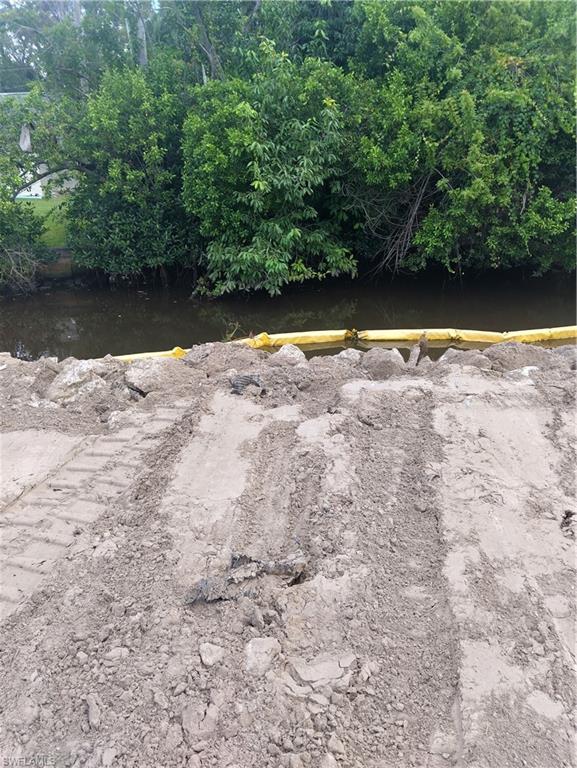 NORTH FORT MYERS - Land