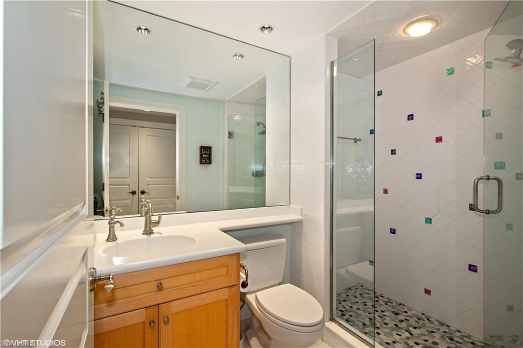 BAREFOOT BEACH CLUB - Residential