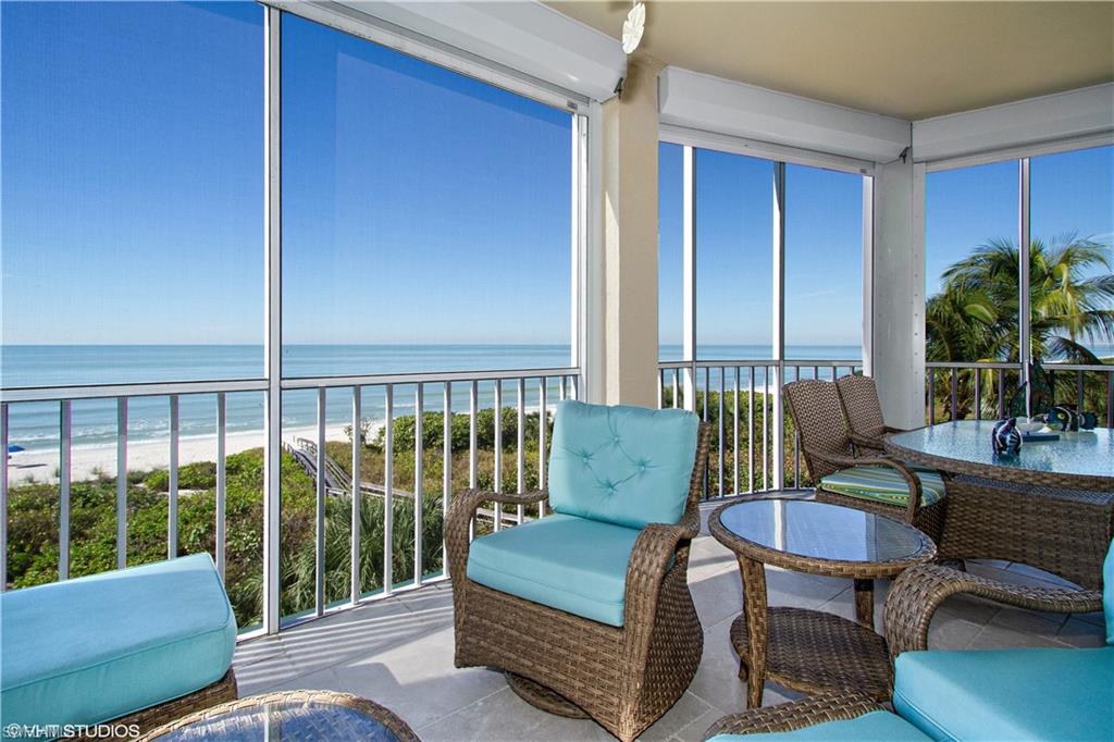 BAREFOOT BEACH CLUB - Residential