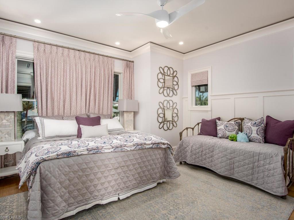 AQUALANE SHORES - Residential