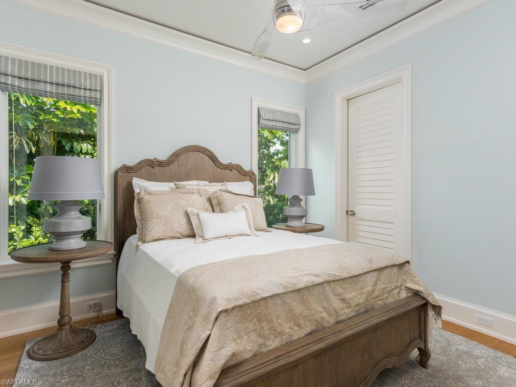 AQUALANE SHORES - Residential