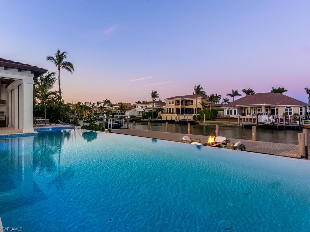 AQUALANE SHORES - Residential