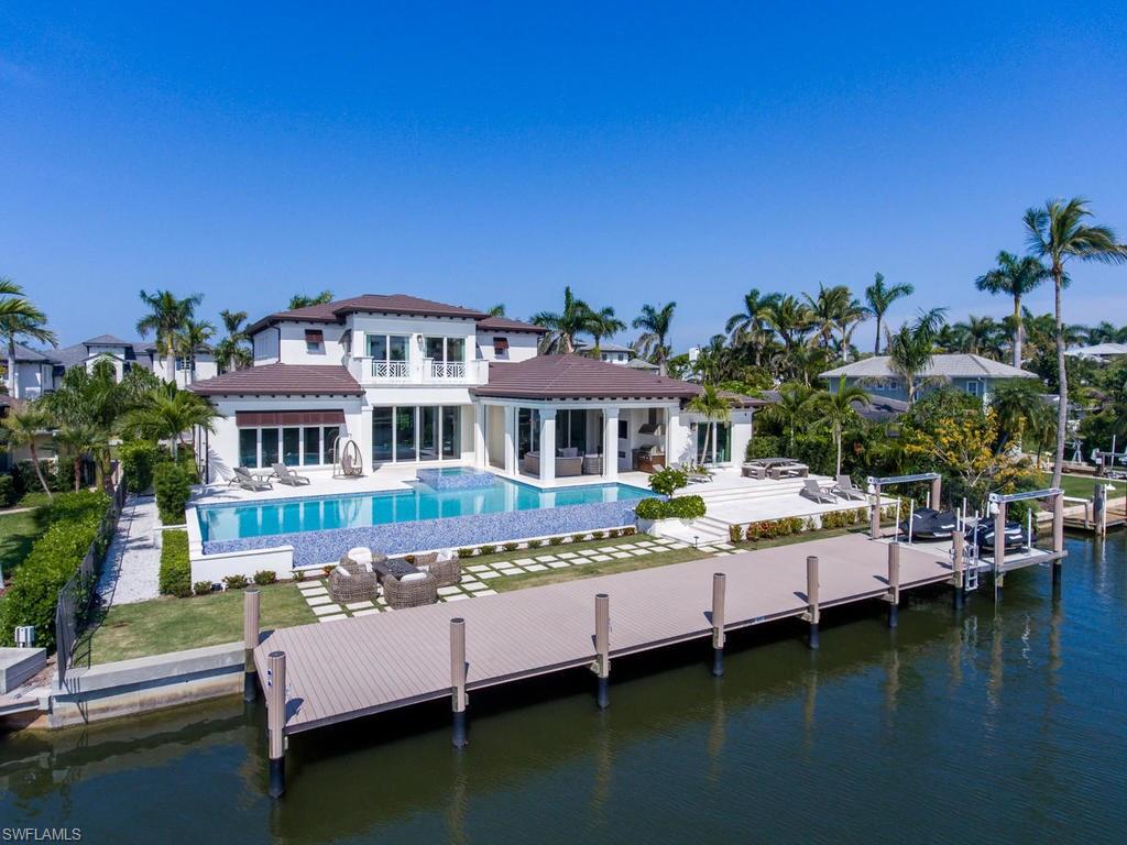 AQUALANE SHORES - Residential