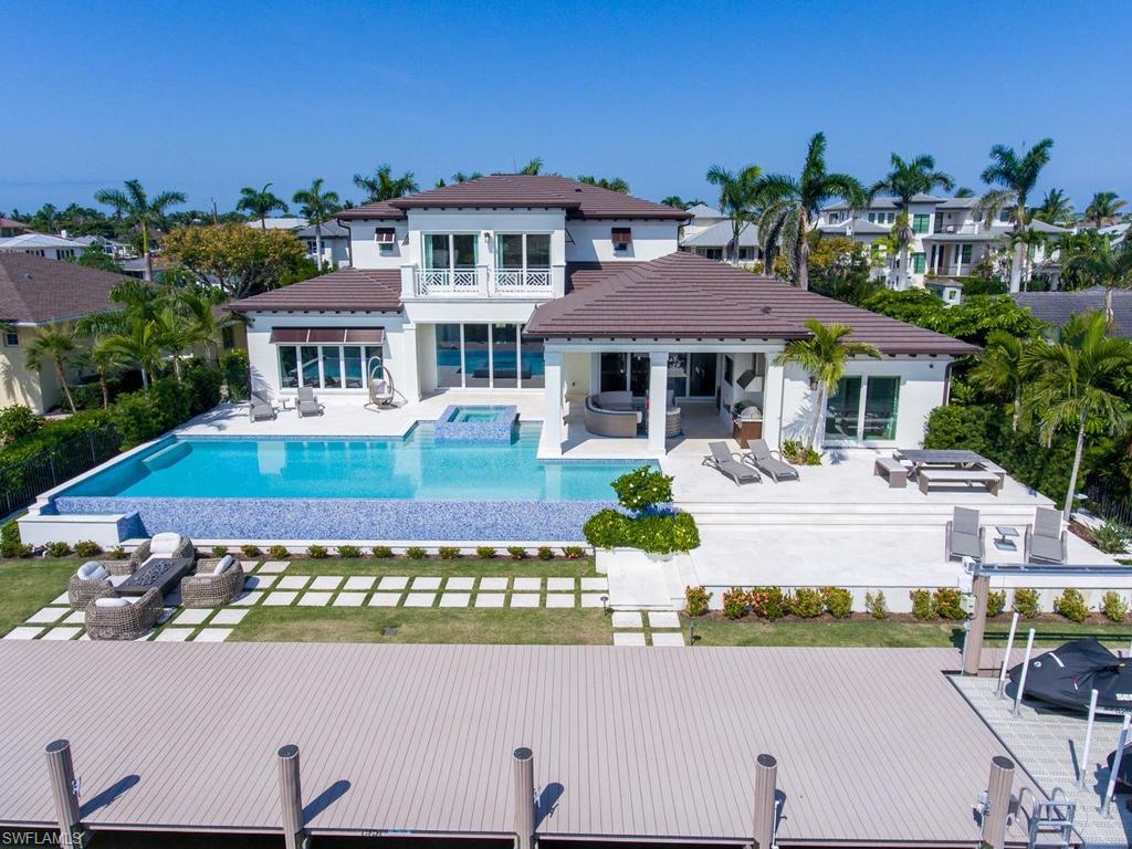 AQUALANE SHORES - Residential