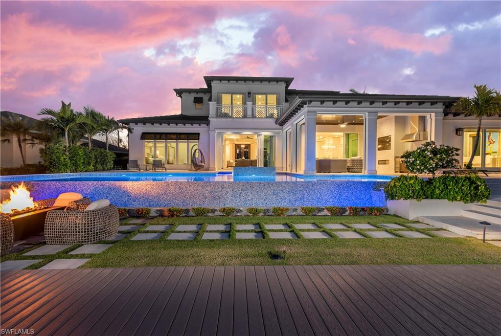 AQUALANE SHORES - Residential