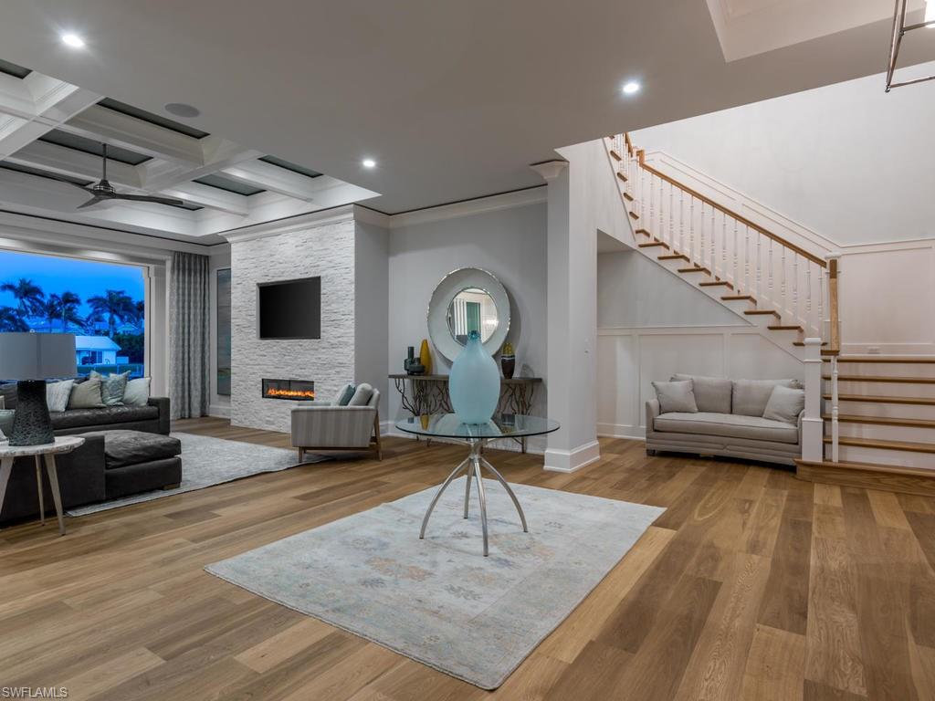 AQUALANE SHORES - Residential